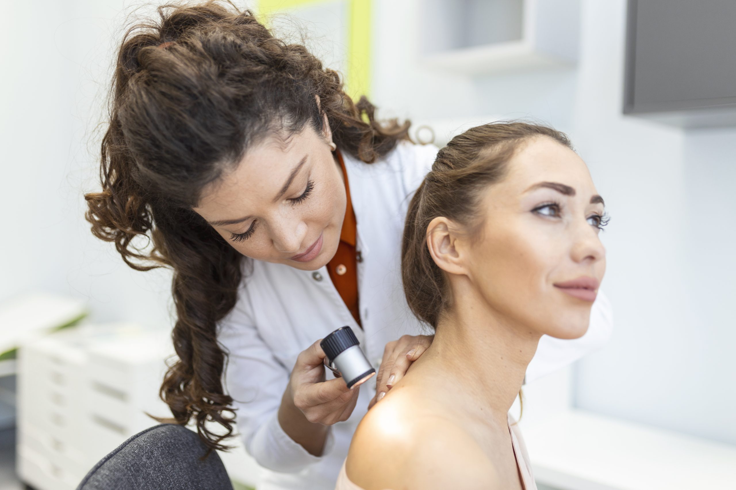 Dermatologia Avançada e Clínica: Tudo o Que Você Precisa Entender Antes de Escolher um Tratamento